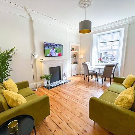 Desirable 2 Bed Apt Near Edinburgh Castle Exterior foto