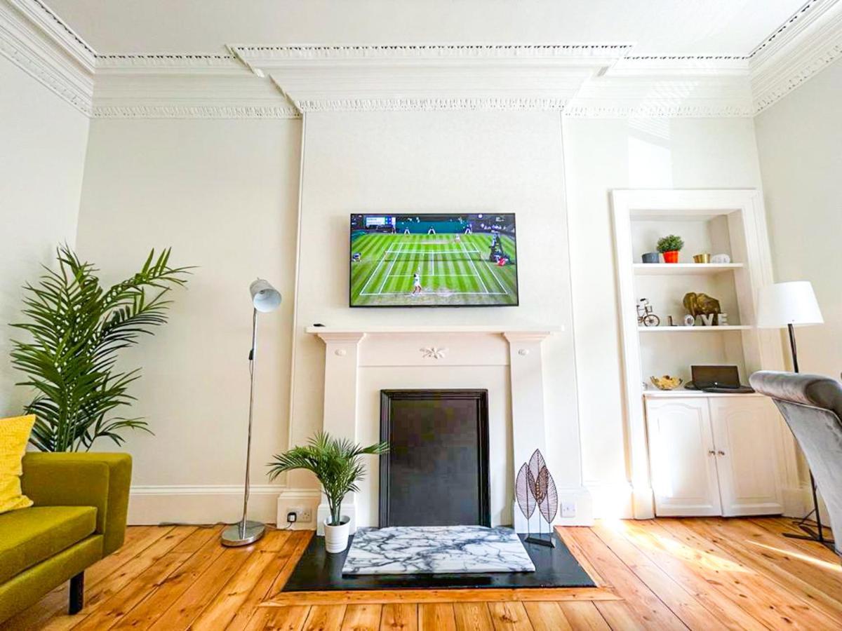 Desirable 2 Bed Apt Near Edinburgh Castle Exterior foto