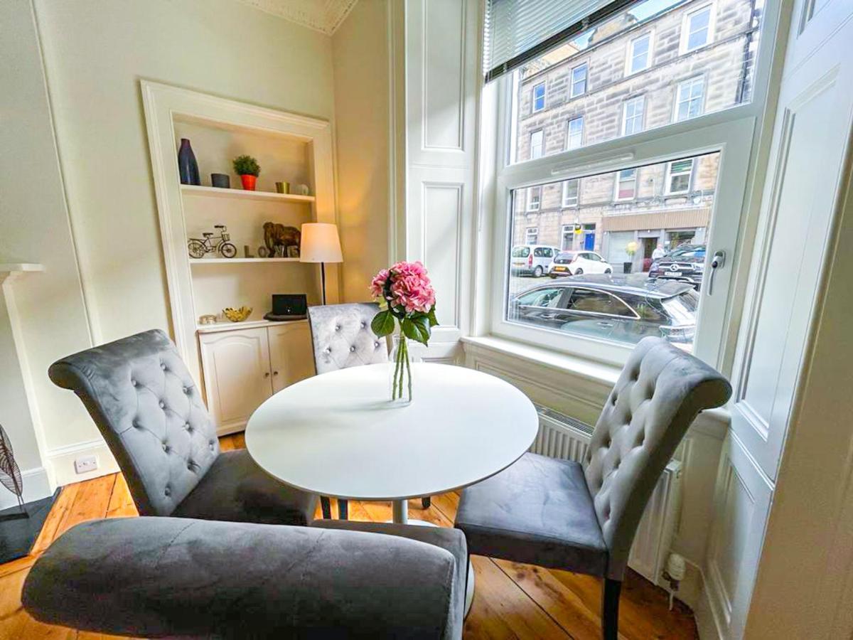 Desirable 2 Bed Apt Near Edinburgh Castle Exterior foto