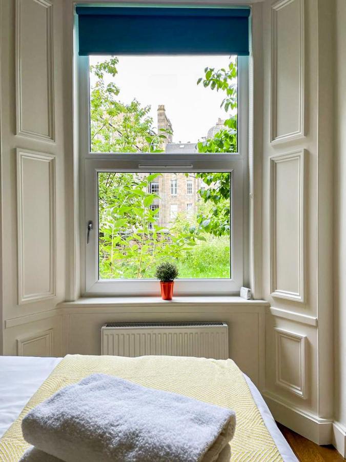 Desirable 2 Bed Apt Near Edinburgh Castle Exterior foto