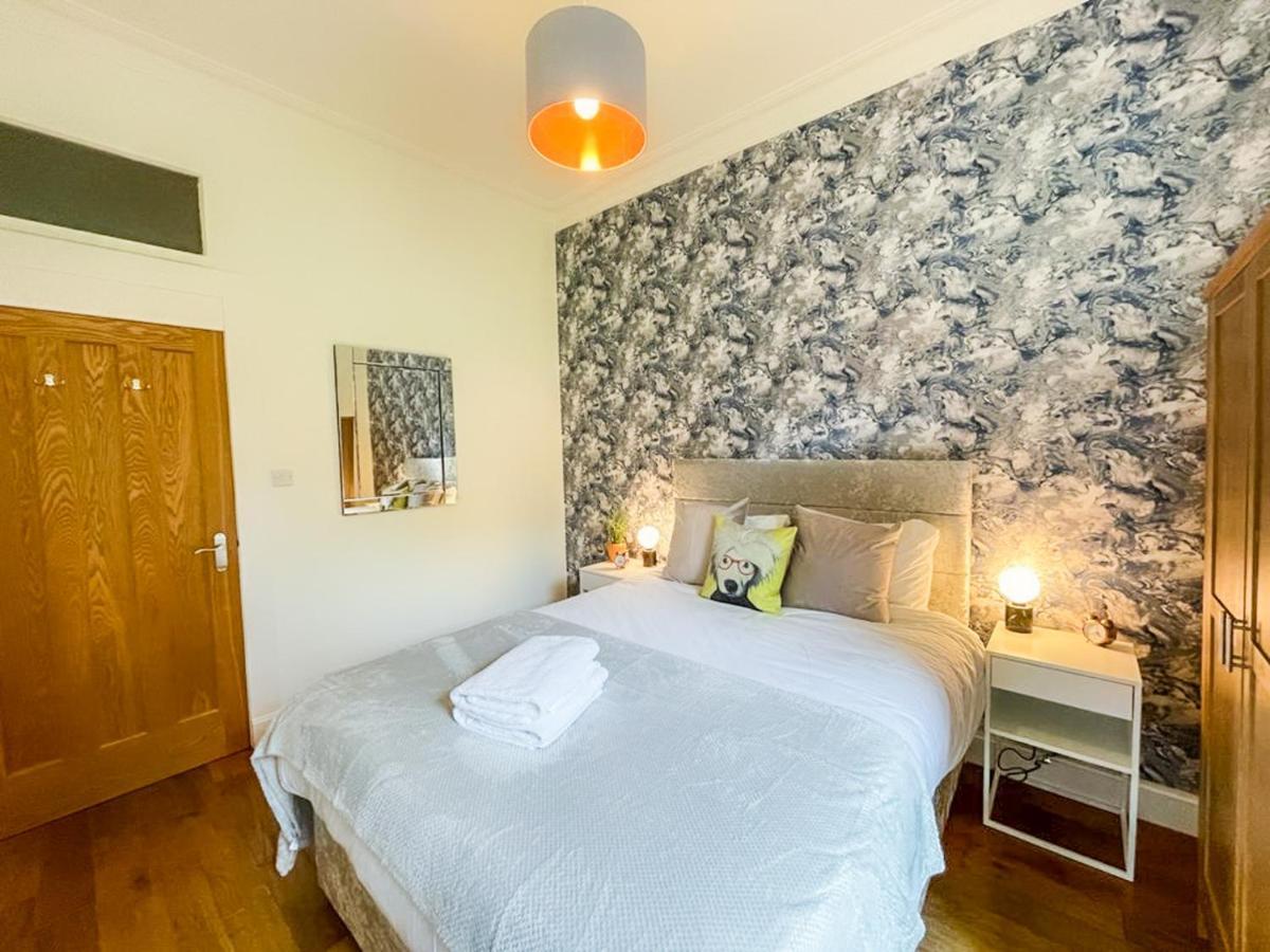Desirable 2 Bed Apt Near Edinburgh Castle Exterior foto