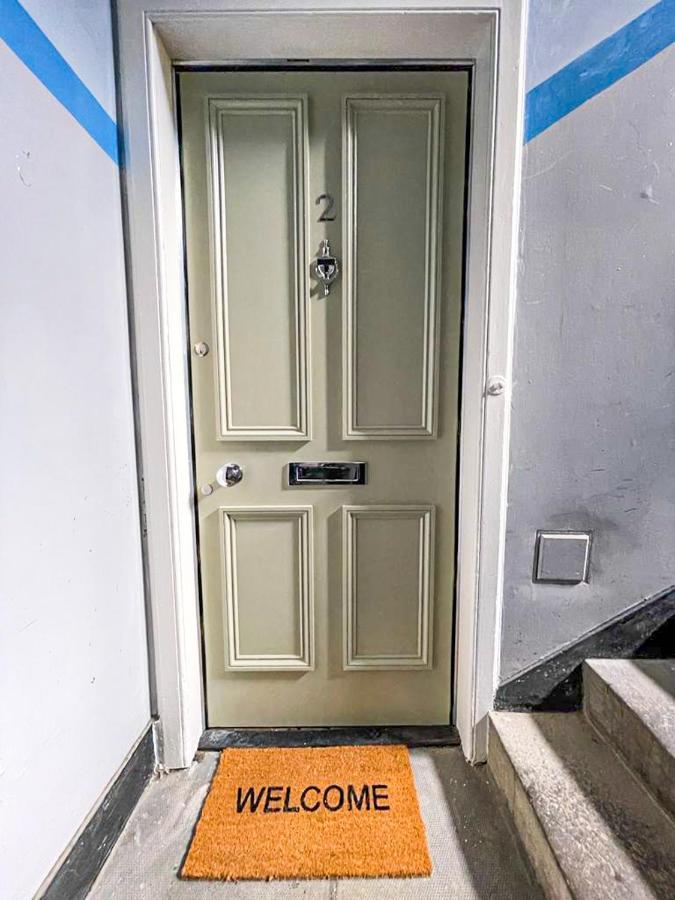 Desirable 2 Bed Apt Near Edinburgh Castle Exterior foto