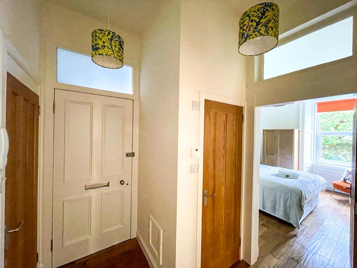 Desirable 2 Bed Apt Near Edinburgh Castle Exterior foto